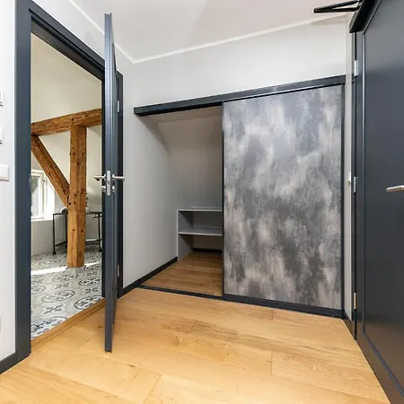 Kipperi Kodumajutus * Lihula